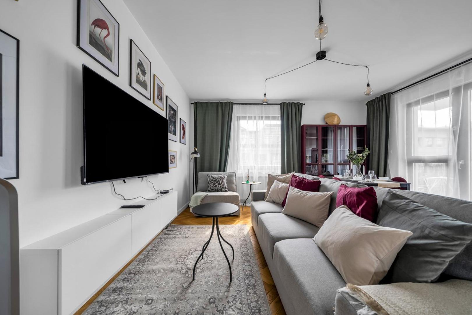 Skierniewicka Apt - Parking, Workspace, Balcony - By Rentujemy Warschau Exterior foto