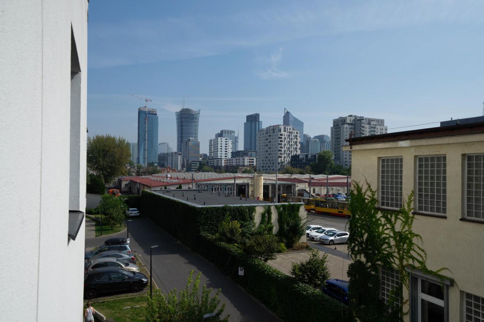 Skierniewicka Apt - Parking, Workspace, Balcony - By Rentujemy Warschau Exterior foto