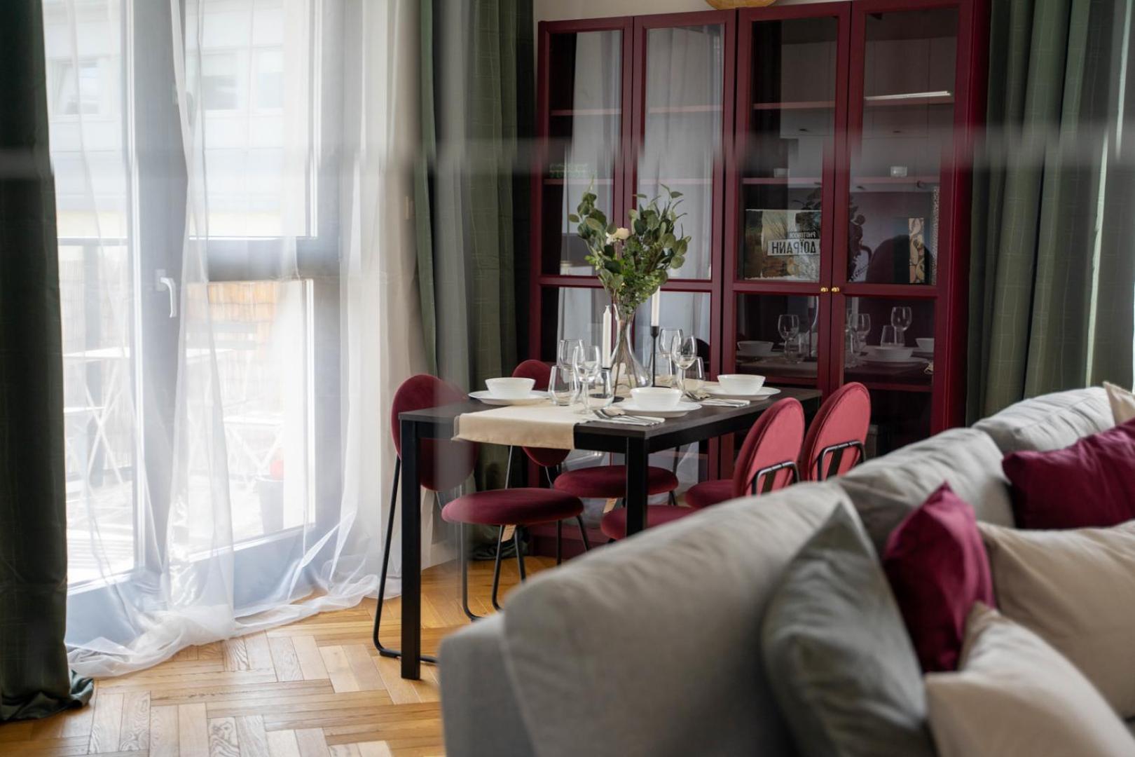 Skierniewicka Apt - Parking, Workspace, Balcony - By Rentujemy Warschau Exterior foto
