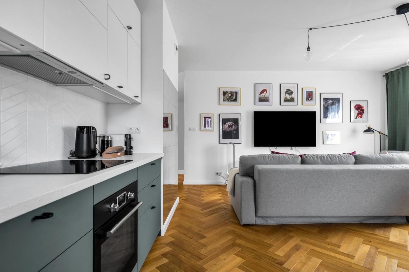 Skierniewicka Apt - Parking, Workspace, Balcony - By Rentujemy Warschau Exterior foto